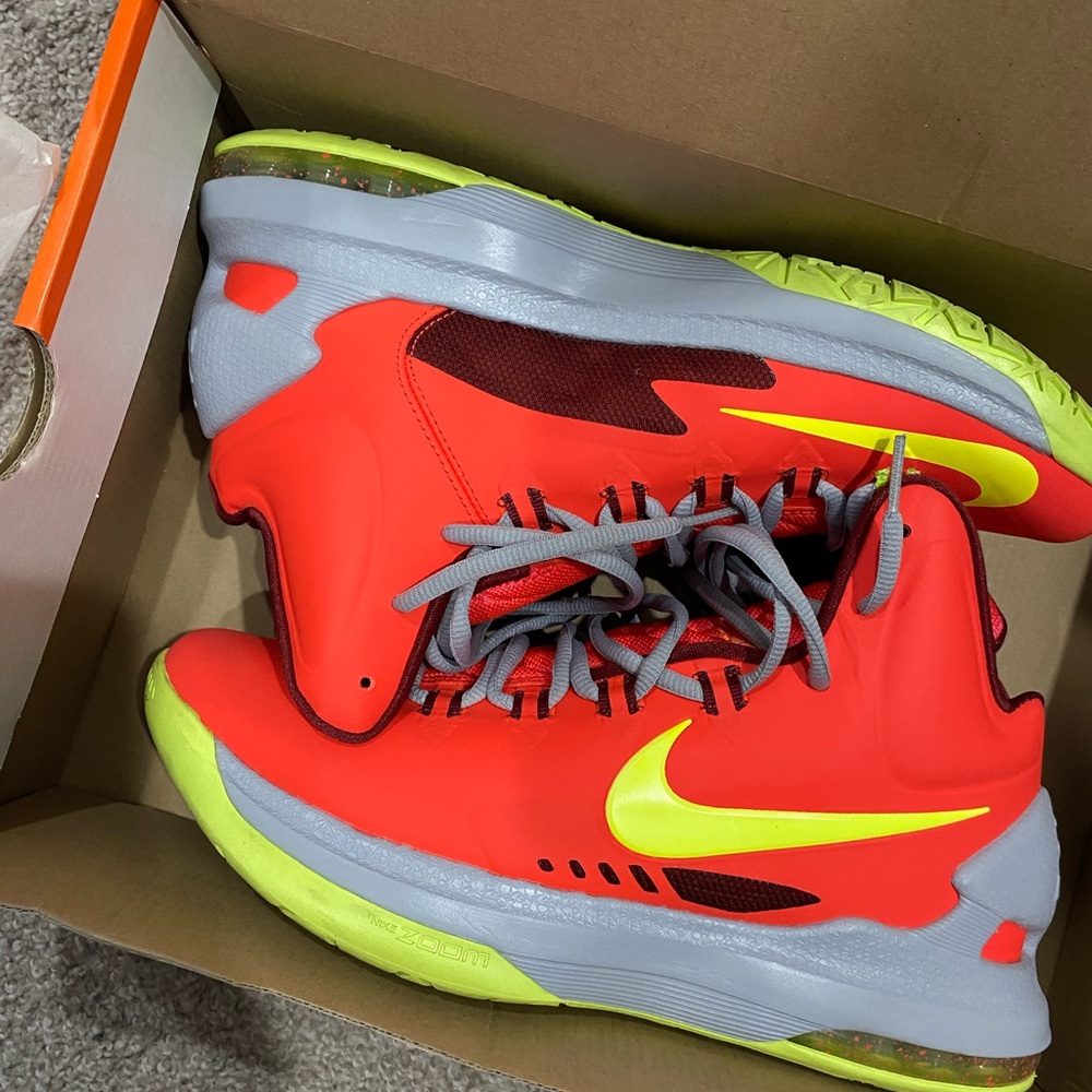 KD V